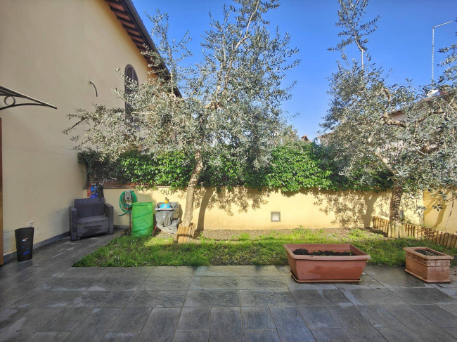 Casa singola in vendita a Prato