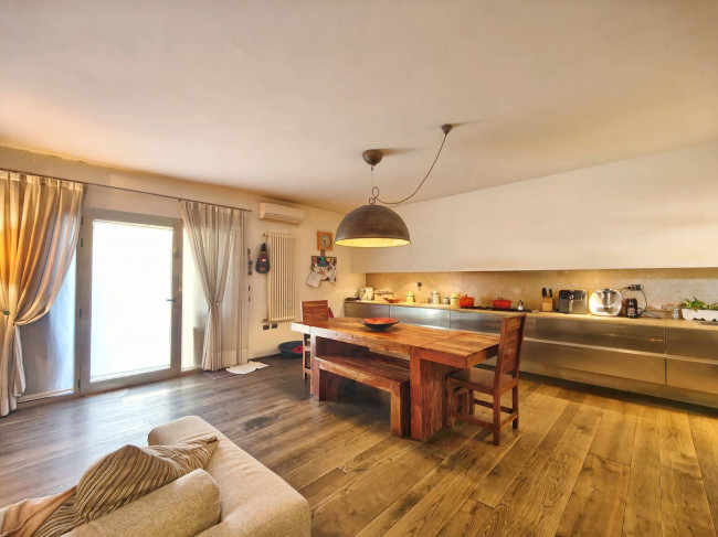 Casa singola in vendita a Prato