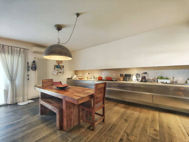 Casa singola in vendita a Prato