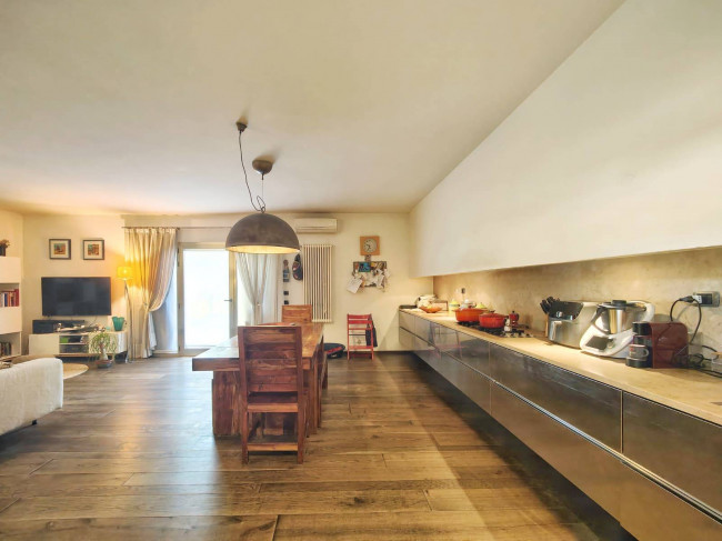 Casa singola in vendita a Prato