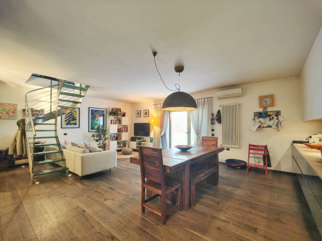 Casa singola in vendita a Prato