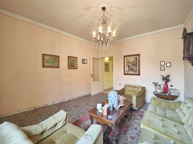 Casa singola in vendita a Campi Bisenzio