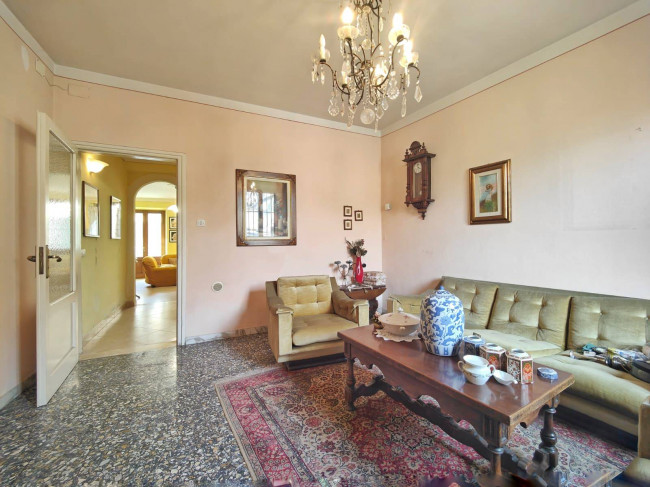 Casa singola in vendita a Campi Bisenzio