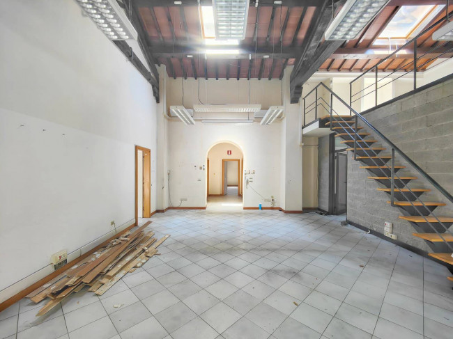 Studio/Ufficio in affitto a Sesto Fiorentino