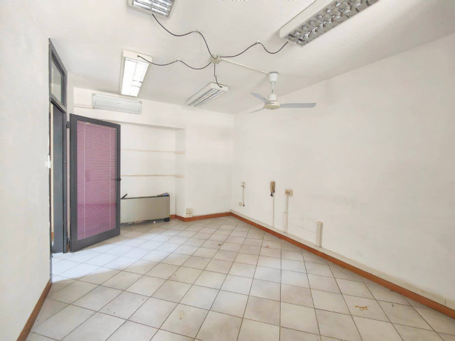 Studio/Ufficio in affitto a Sesto Fiorentino