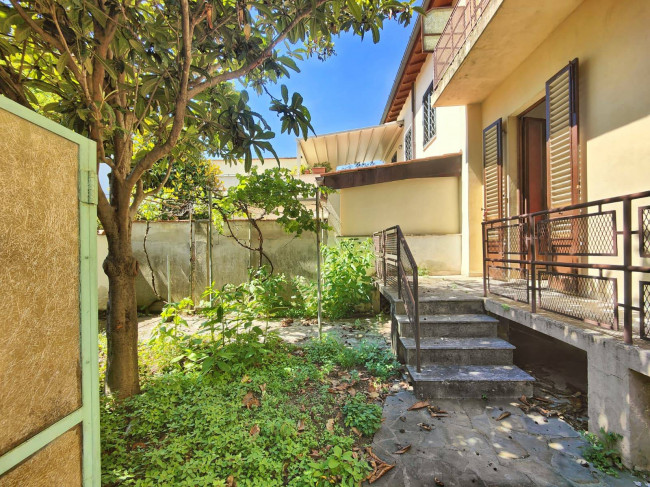 Villa in vendita a Sesto Fiorentino