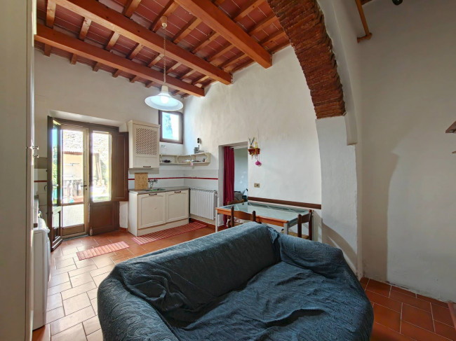 Casa singola in vendita a Carmignano