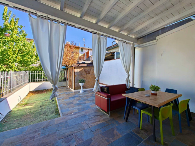 Casa singola in vendita a Campi Bisenzio