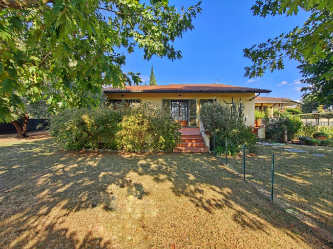 Villa in vendita a Signa
