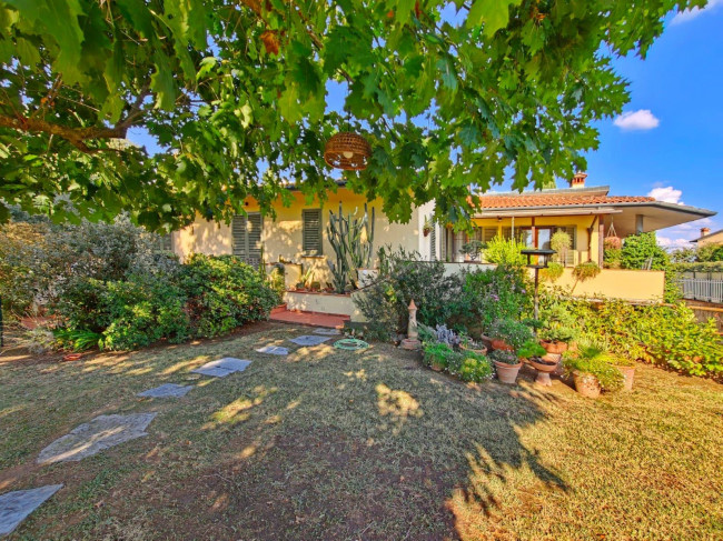 Villa in vendita a Signa