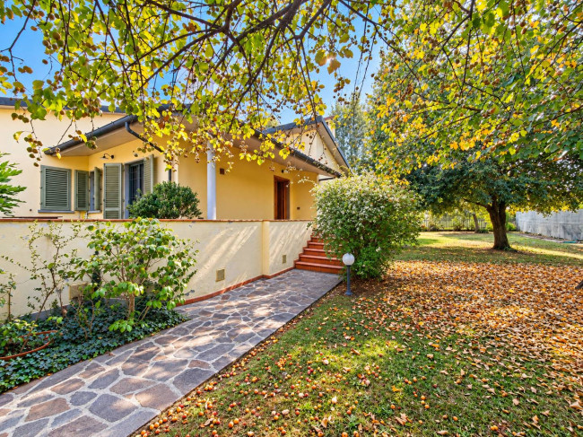 Villa in vendita a Signa