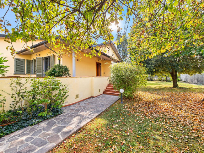 Villa in vendita a Signa