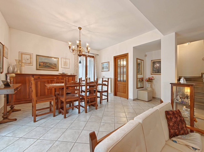 Villa in vendita a Reggello