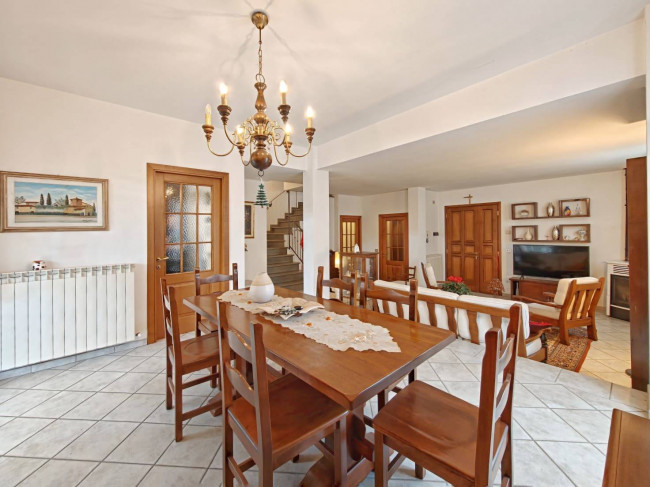 Villa in vendita a Reggello