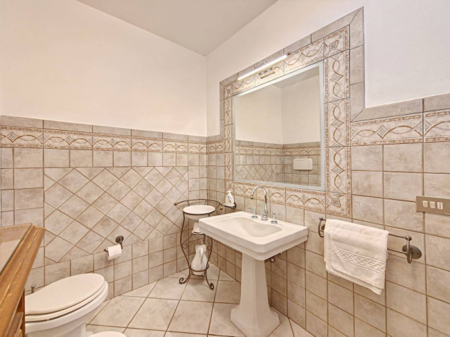 Villa in vendita a Reggello