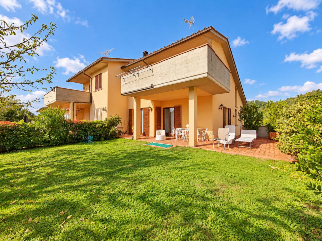 Villa in vendita a Reggello
