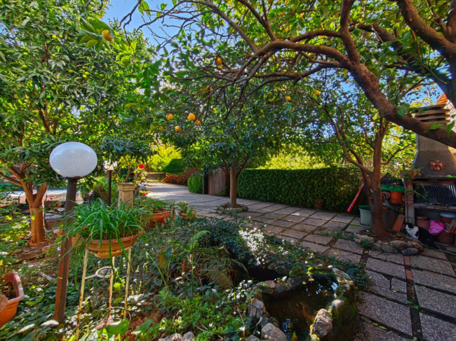 Casa singola in vendita a Campi Bisenzio
