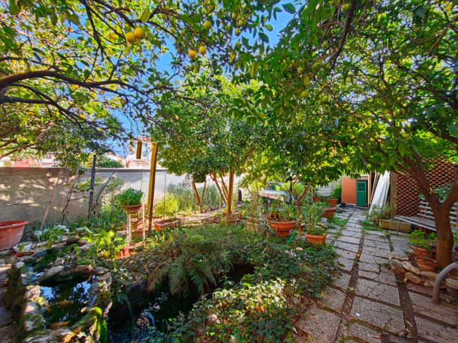Casa singola in vendita a Campi Bisenzio