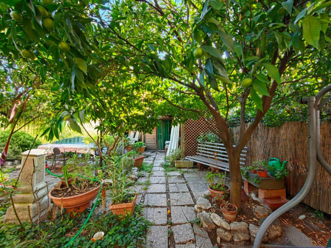 Casa singola in vendita a Campi Bisenzio