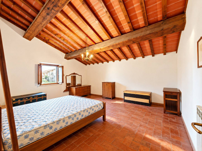 Rustico in vendita a Campi Bisenzio
