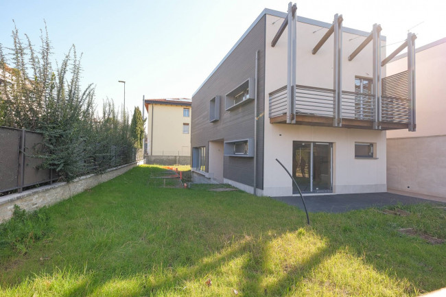 Villa in vendita a Gorle (BG)