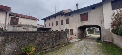 Single House for sale in Roveredo in Piano