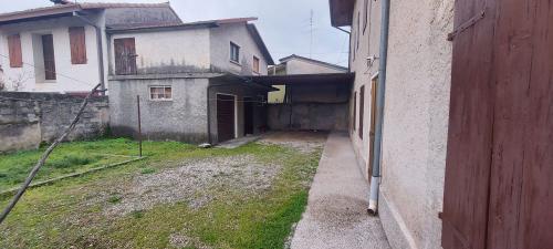 Single House for sale in Roveredo in Piano