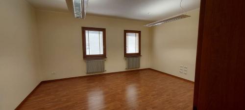 Study/Office for rent in Pordenone