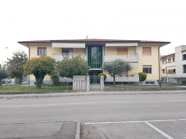 Appartamento in affitto a Roveredo in Piano