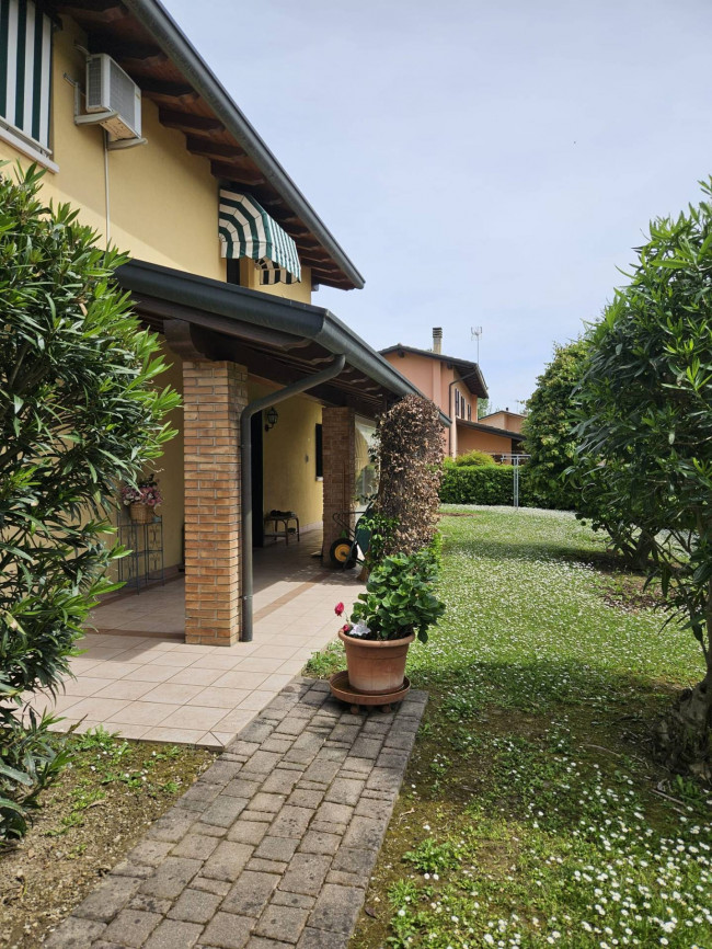 Casa singola in affitto a Fiume Veneto