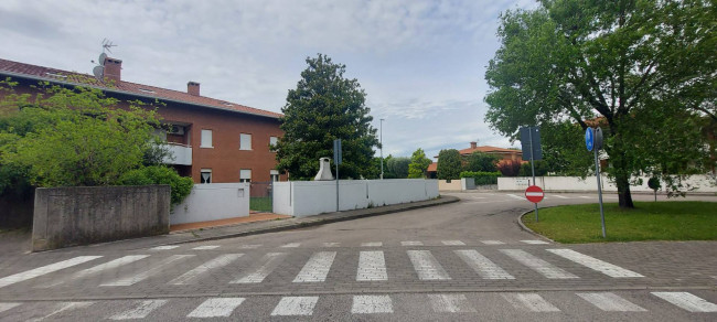 Appartamento in affitto a Roveredo in Piano
