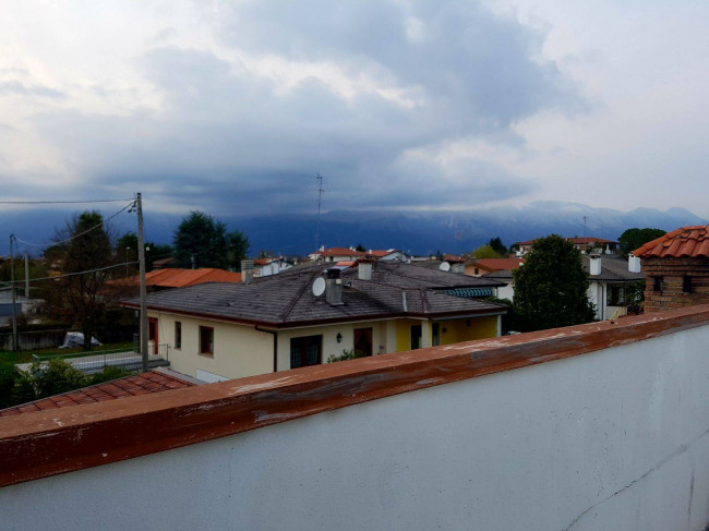 Casa singola in affitto a Roveredo in Piano