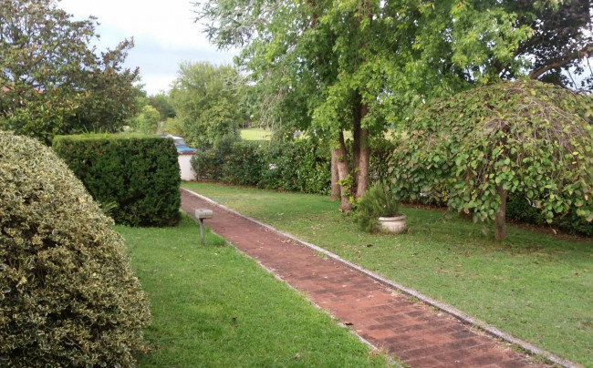 Casa singola in affitto a Roveredo in Piano