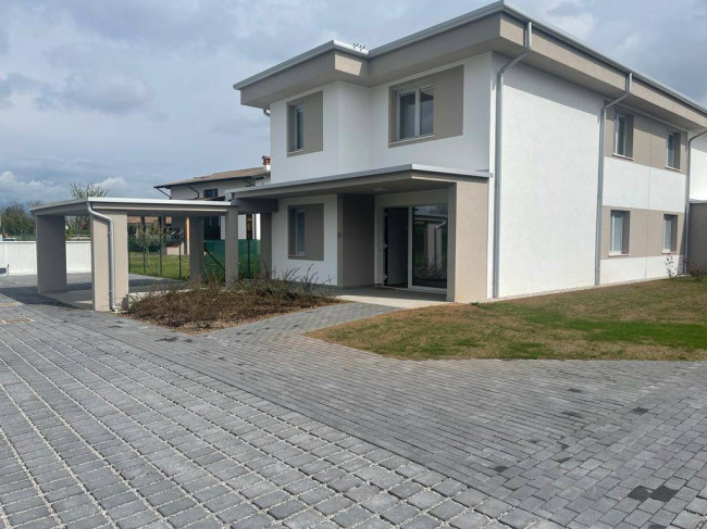 Villetta bifamiliare in affitto a Pordenone