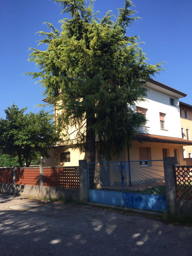 Townhouse for rent in Roveredo in Piano