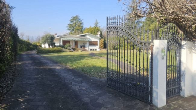 Casa singola in vendita a Roveredo in Piano
