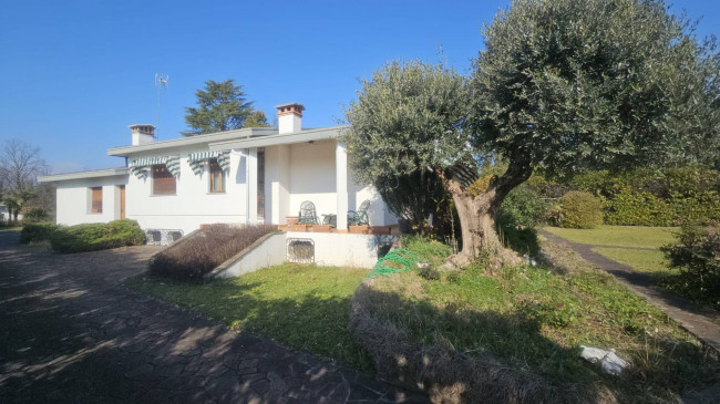 Casa singola in vendita a Roveredo in Piano