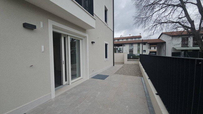 Appartamento in affitto a Roveredo in Piano