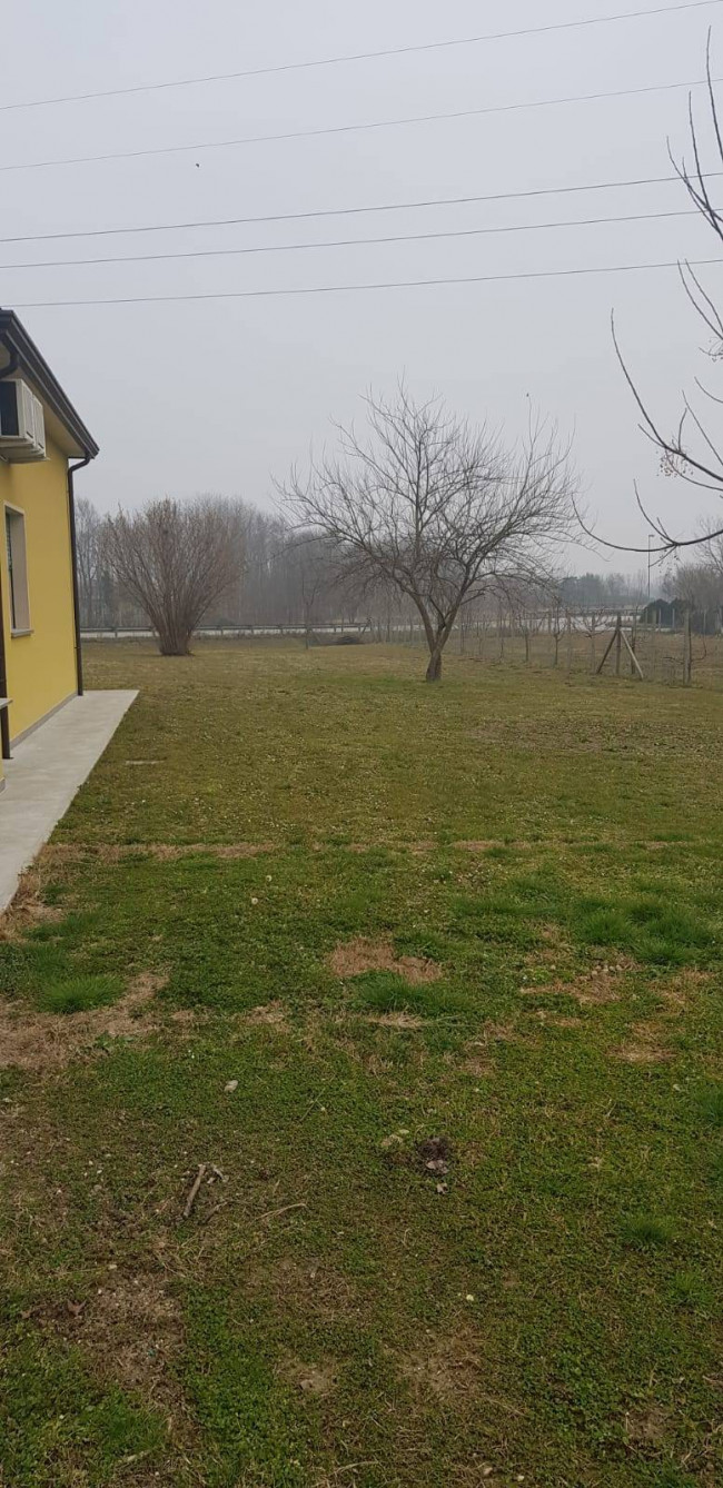 Casa singola in affitto a Caneva