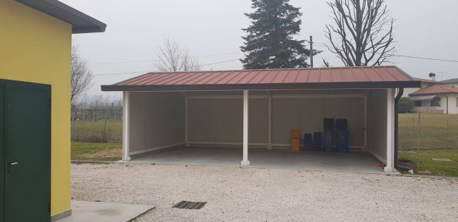 Casa singola in affitto a Caneva