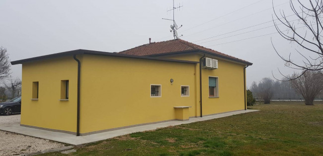 Casa singola in affitto a Caneva