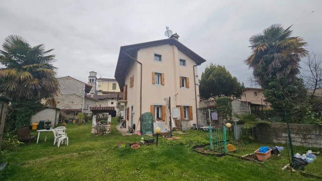 casa indipendente in vendita a Budoia