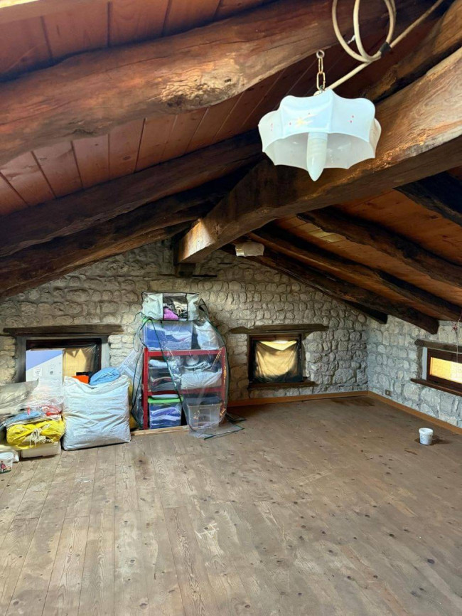 casa indipendente in vendita a Budoia