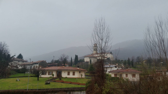 Villetta bifamiliare in affitto a Aviano