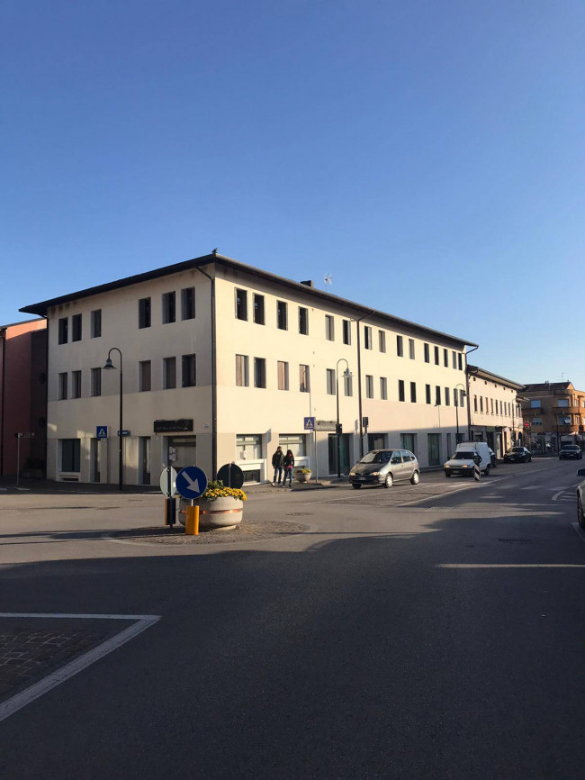 Appartamento in affitto a Roveredo in Piano