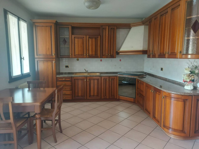Appartamento in affitto a Roveredo in Piano