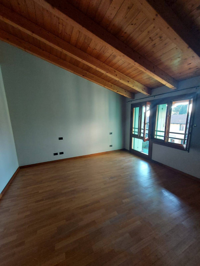 Appartamento in affitto a Roveredo in Piano