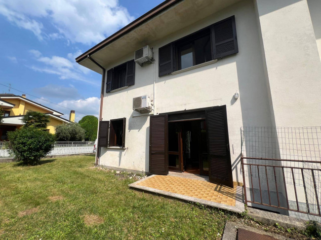 Villetta bifamiliare in affitto a Aviano