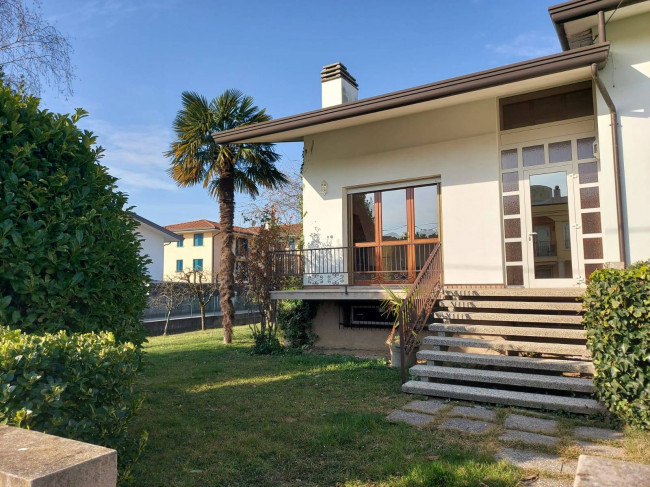 Casa singola in affitto a Fiume Veneto