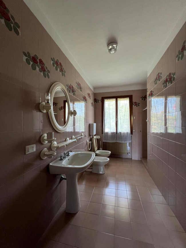 Single House for rent in Roveredo in Piano